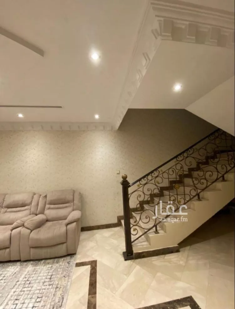 فيلا للبيع في شارع عبدالملك بن سراج, حي اليرموك, مدينة الخبر, المنطقة الشرقية صورة 4
