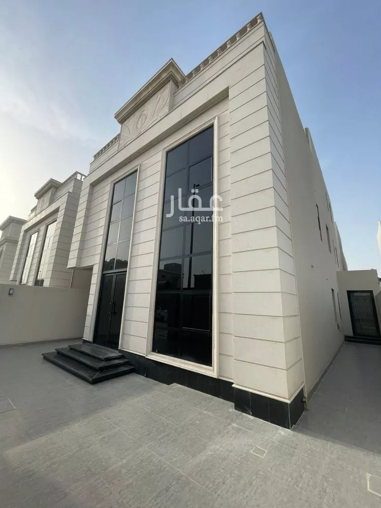 فيلا للبيع في شارع الصداوي, حي الصواري, مدينة الخبر, المنطقة الشرقية