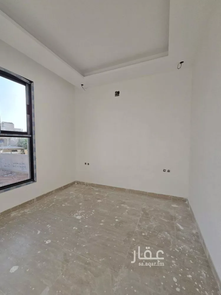 فيلا للبيع في شارع علي بن عبدالكريم, حي إشبيلية, مدينة الرياض, منطقة الرياض صورة 3