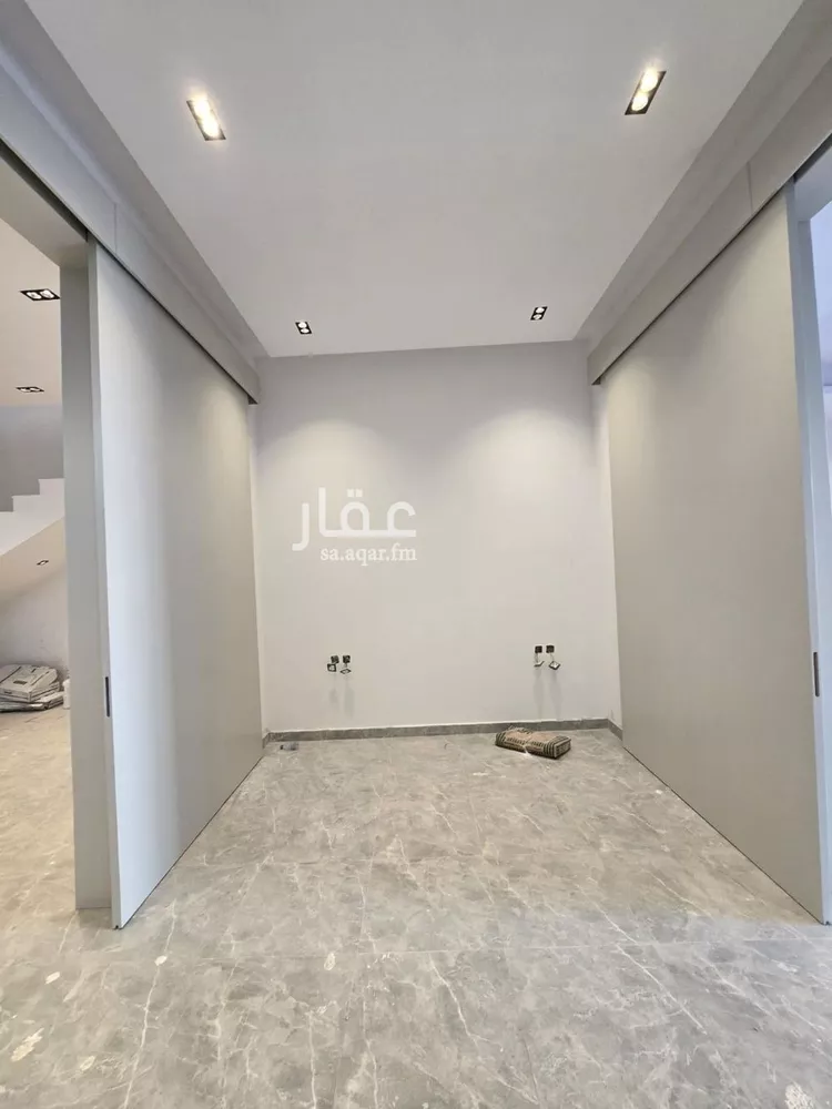 فيلا للبيع في شارع 15 , حي الملك فيصل, مدينة الرياض, منطقة الرياض صورة 2