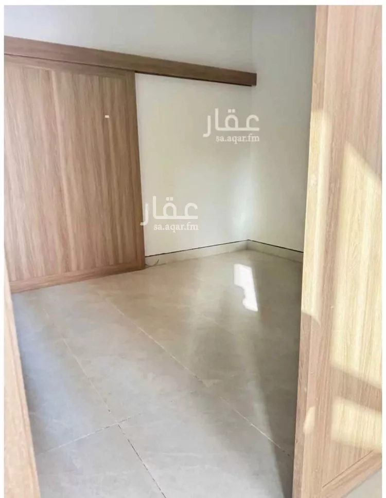 Floor for Sale in Riyadh Ghirnatah
