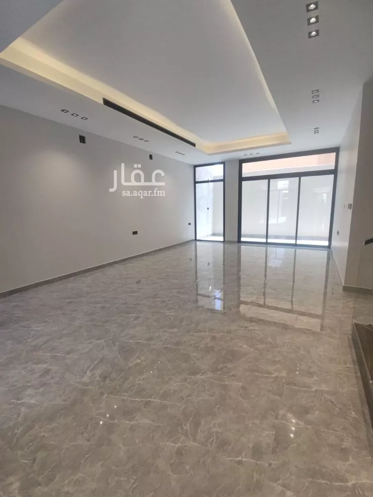فيلا للبيع في شارع خالد بن الوليد, حي الملك فيصل, مدينة الرياض, منطقة الرياض 12