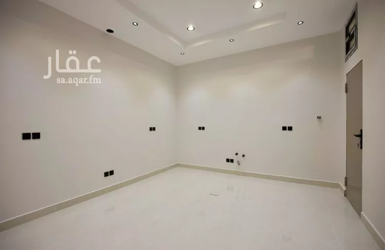 فيلا للبيع في شارع عمر السمرقندي, حي الخليج, مدينة الرياض, منطقة الرياض صورة 2