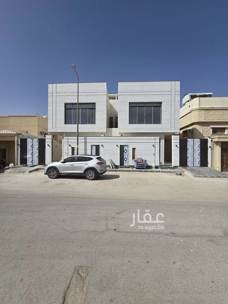 فيلا للبيع في شارع ابن كحيل, حي الملك فيصل, مدينة الرياض, منطقة الرياض صورة 2