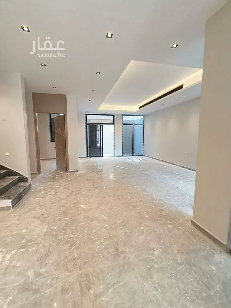 فيلا للبيع في شارع عبدالله بن قيس, حي إشبيلية, مدينة الرياض, منطقة الرياض صورة 5