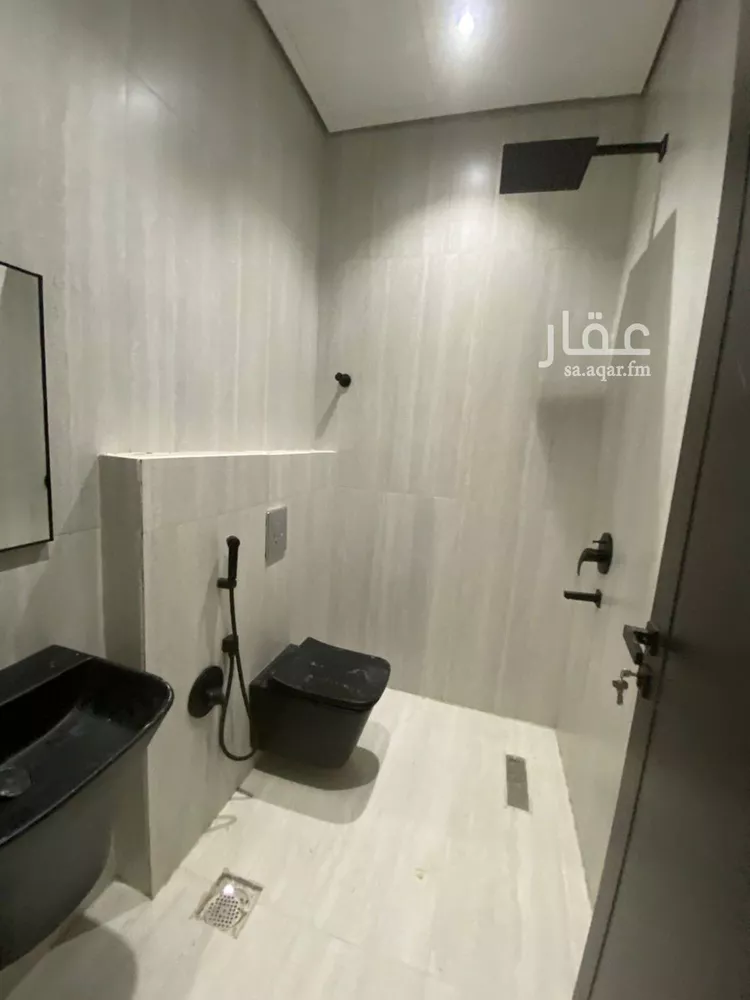 فيلا للبيع في شارع أبي الفرج المبارك, حي النهضة, مدينة الرياض, منطقة الرياض صورة 3