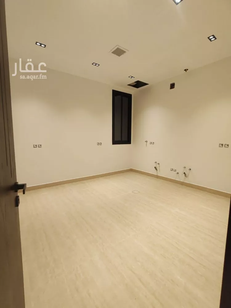 Villa for Sale in Riyadh Al Khaleej 7