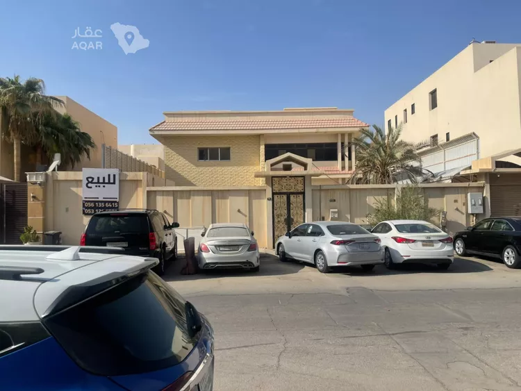 فيلا للبيع في شارع ساجر الرفدي, حي الملك فهد, مدينة الرياض, منطقة الرياض