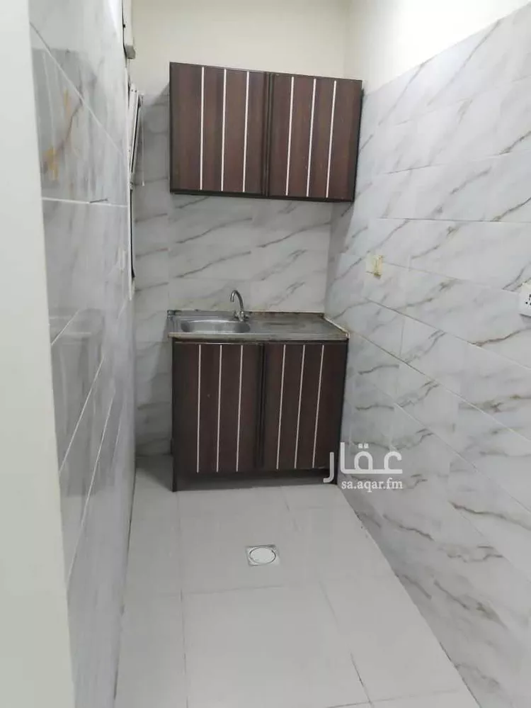 عمارة للإيجار في شارع الانوار, حي ابن سيناء, مدينة الخبر, المنطقة الشرقية صورة 5
