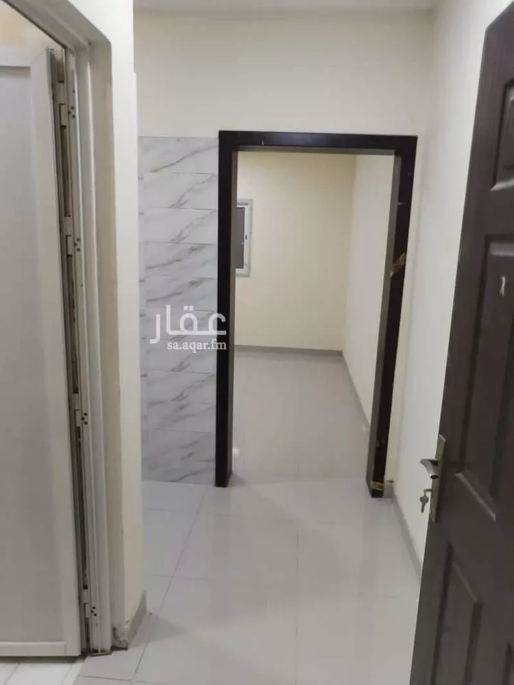 عمارة للإيجار في شارع الانوار, حي ابن سيناء, مدينة الخبر, المنطقة الشرقية صورة 2