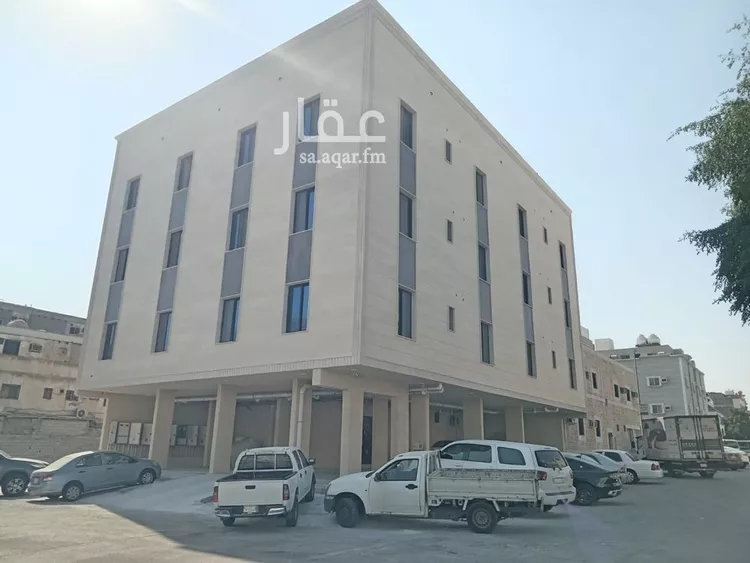 عمارة للبيع في شارع التاسع, حي الثقبة, مدينة الخبر, المنطقة الشرقية