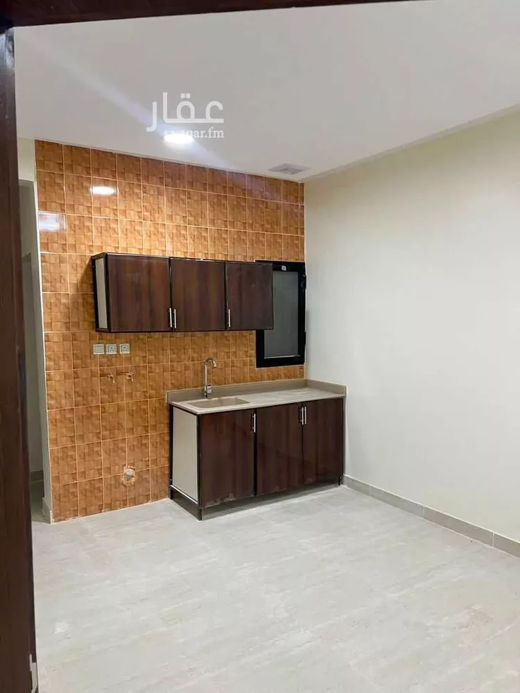 عمارة للإيجار في شارع ينبع, حي الثقبة, مدينة الخبر, المنطقة الشرقية صورة 3