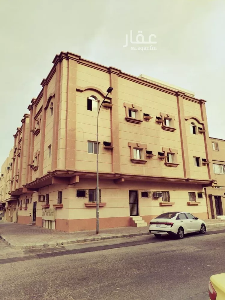 عمارة للإيجار في شارع الثامن عشر, حي الثقبة, مدينة الخبر, المنطقة الشرقية