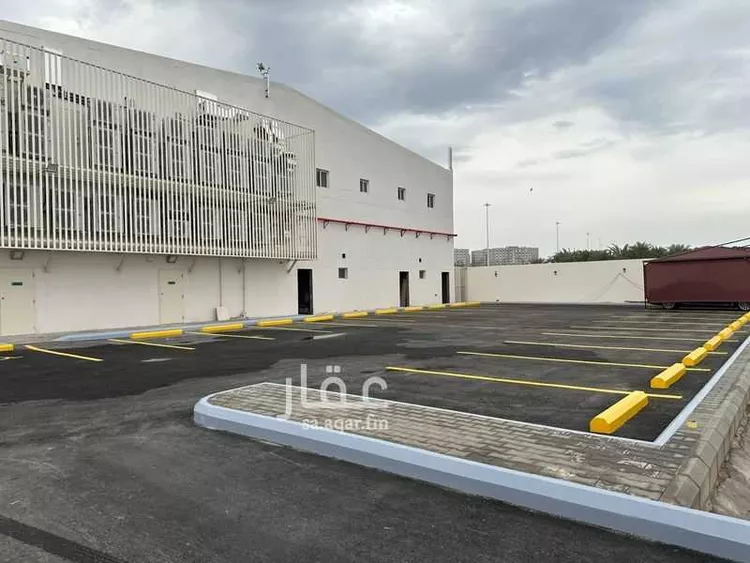 Shop for Rent in Medina Ar Rawabi صورة 4