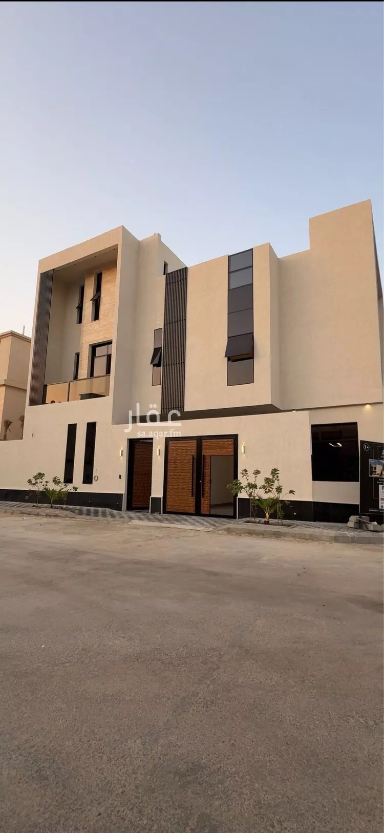 فيلا للبيع في شارع عبداللطيف بن المبارك, حي المهدية, مدينة الرياض, منطقة الرياض