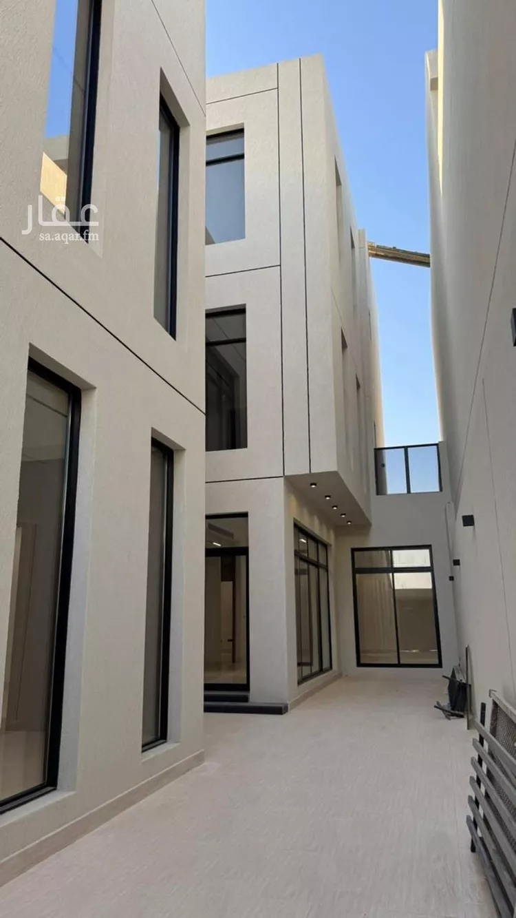 Villa for Sale in Riyadh Al Mahdiyah صورة 2