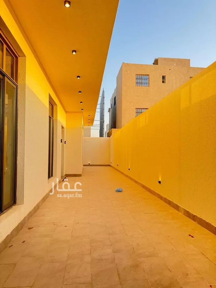 فيلا للبيع في شارع السيل الكبير, حي المهدية, مدينة الرياض, منطقة الرياض صورة 3