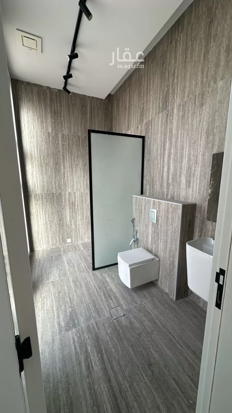 فيلا للبيع في شارع سعد الله بن مجالد, حي المهدية, مدينة الرياض, منطقة الرياض صورة 5