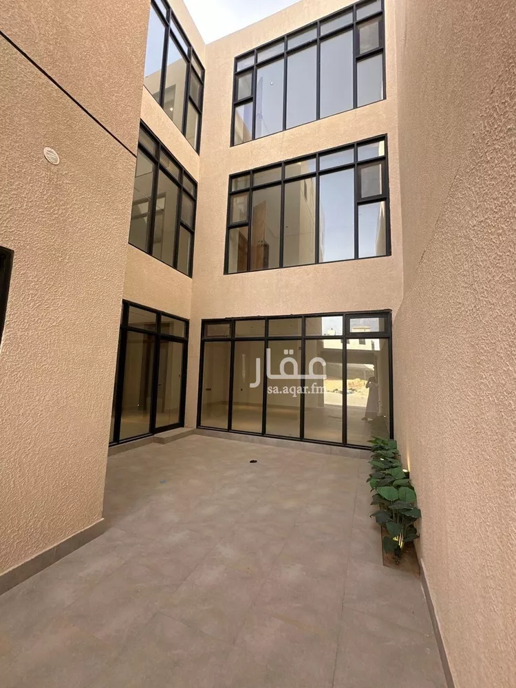 Villa for Sale in Riyadh Al Mahdiyah صورة 2
