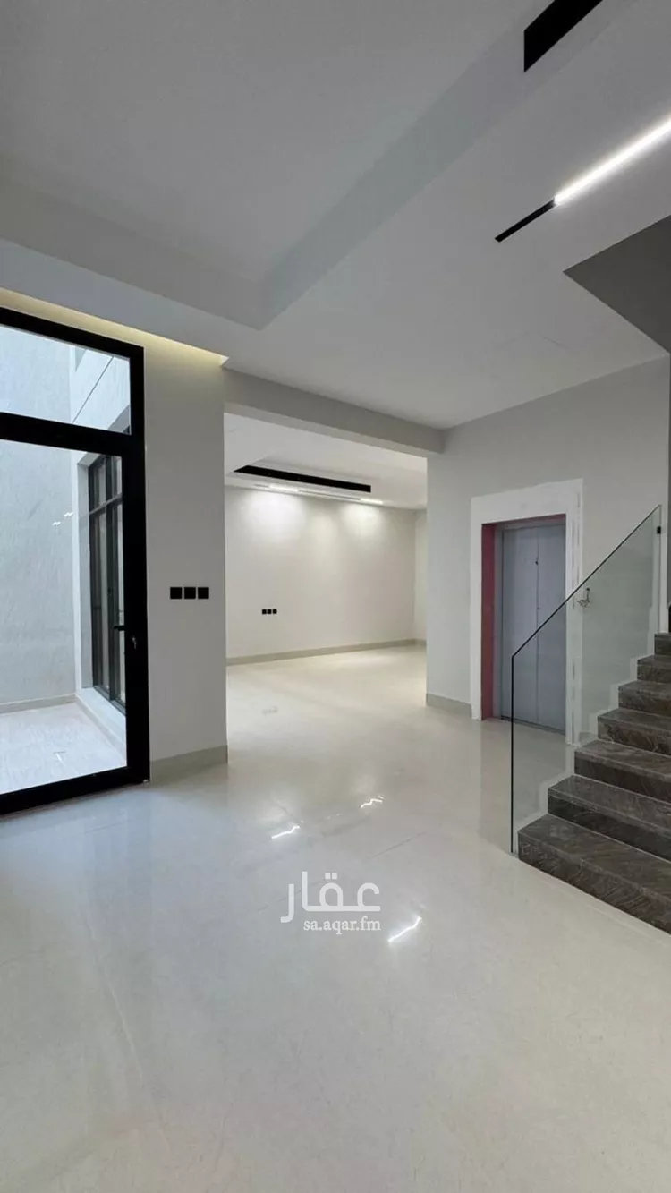 Villa for Sale in Riyadh Al Mahdiyah صورة 4