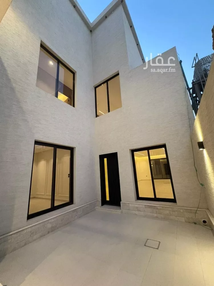 Villa for Sale in Riyadh Al Mahdiyah صورة 2