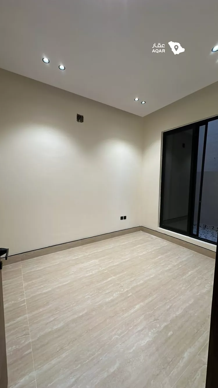 Villa for Sale in Riyadh Al Mahdiyah 11