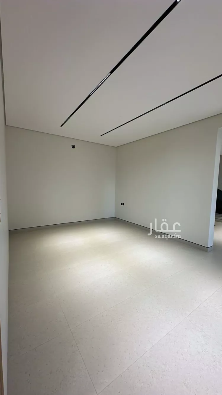 فيلا للبيع في شارع الإمام أبي داوود, حي المهدية, مدينة الرياض, منطقة الرياض صورة 2