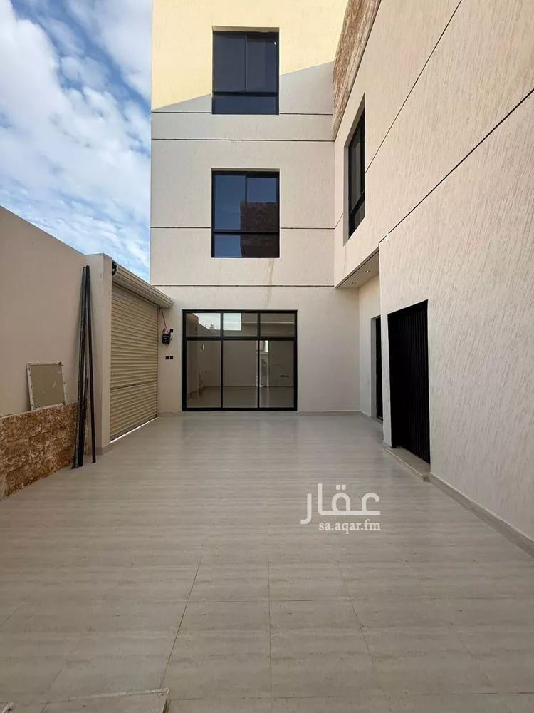 فيلا للبيع في شارع نبرة, حي ظهرة لبن, مدينة الرياض, منطقة الرياض صورة 2