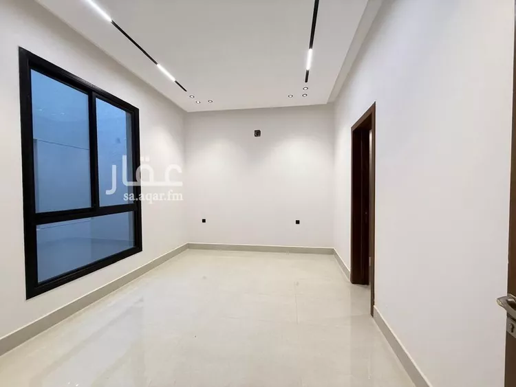 فيلا للبيع في شارع أبي الحسن الأسفرائيني, حي المهدية, مدينة الرياض, منطقة الرياض صورة 5