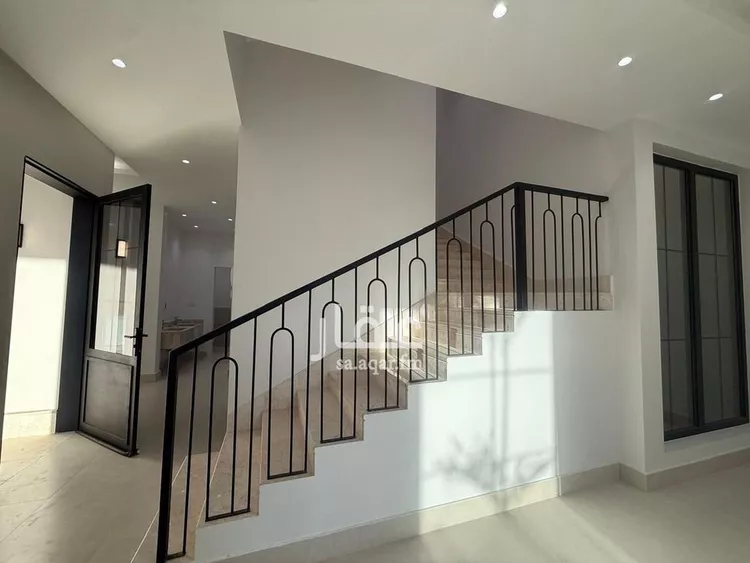 Villa for Sale in Riyadh Al Mahdiyah صورة 2