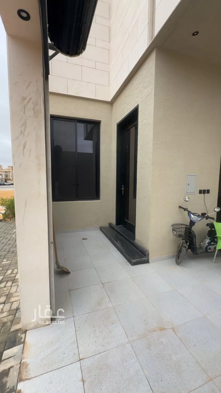 فيلا للبيع في شارع القاسم النويري, حي المهدية, مدينة الرياض, منطقة الرياض صورة 3