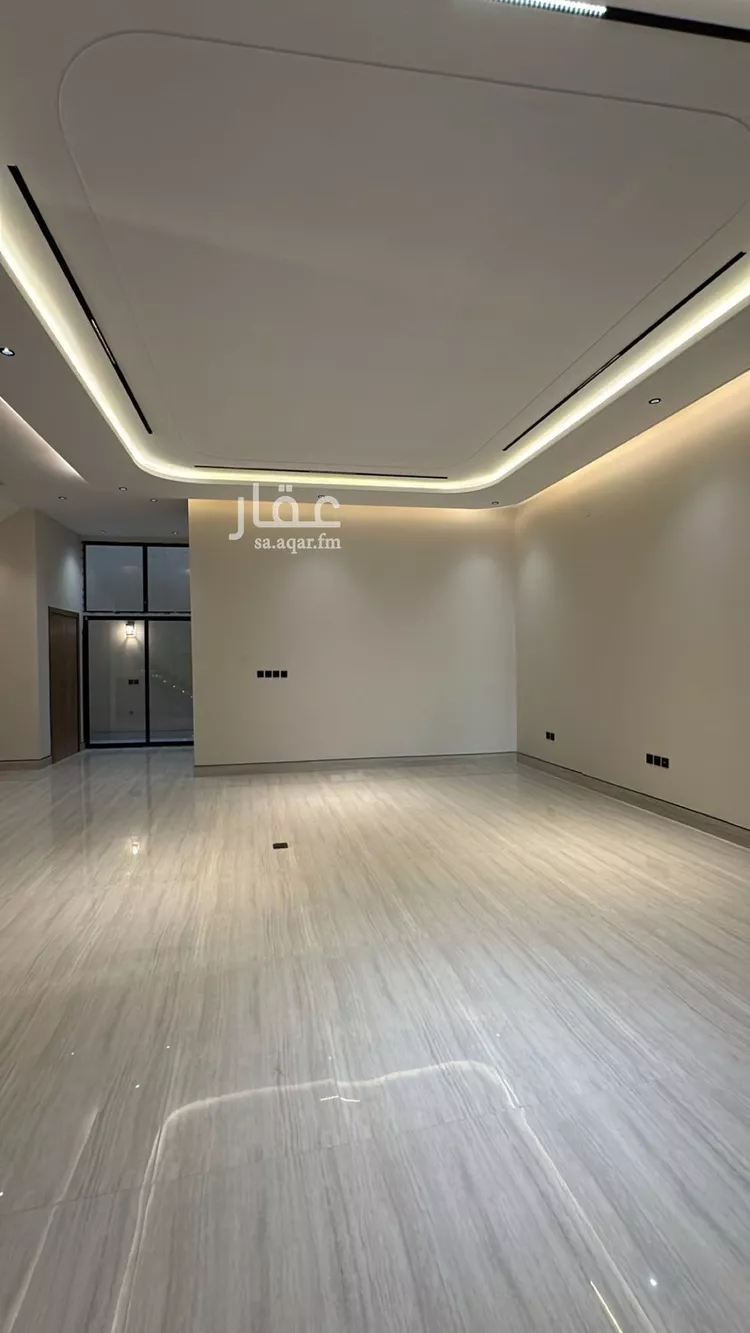 فيلا للبيع في شارع إسماعيل بن أبي الغنائم, حي المهدية, مدينة الرياض, منطقة الرياض 7
