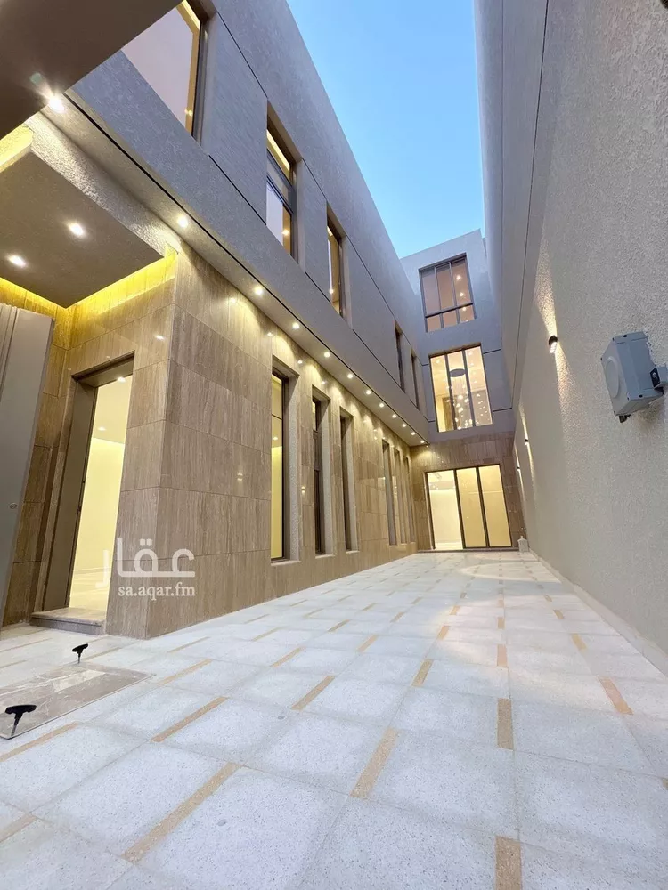 فيلا للبيع في شارع السيل الكبير, حي المهدية, مدينة الرياض, منطقة الرياض صورة 2