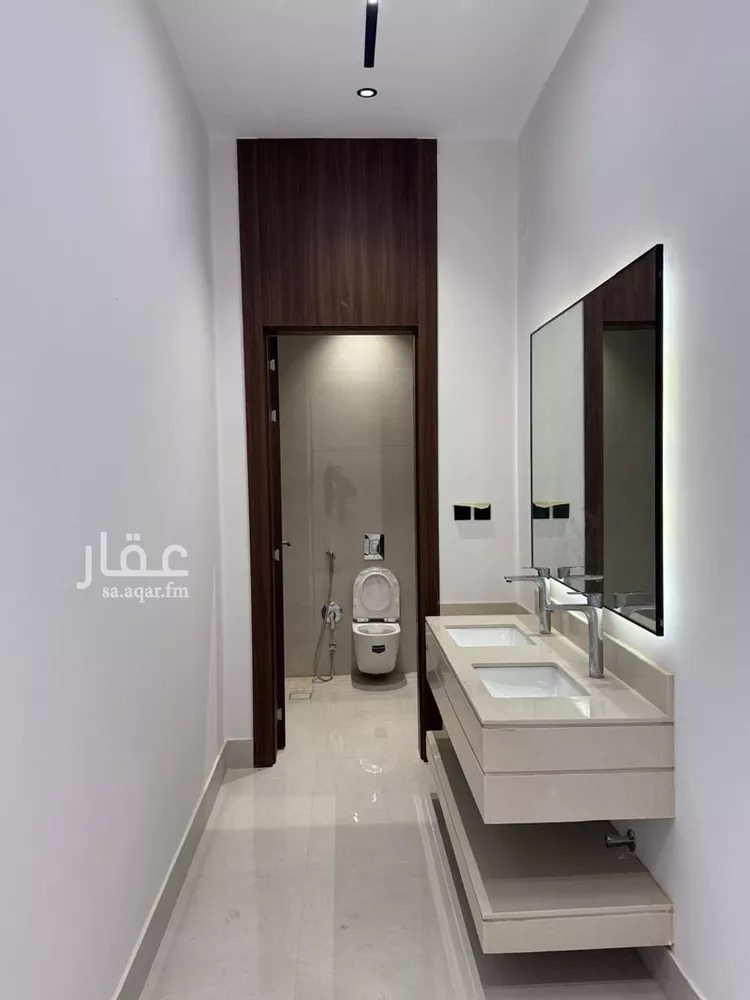 فيلا للبيع في شارع أنس الكناني, حي المهدية, مدينة الرياض, منطقة الرياض صورة 4