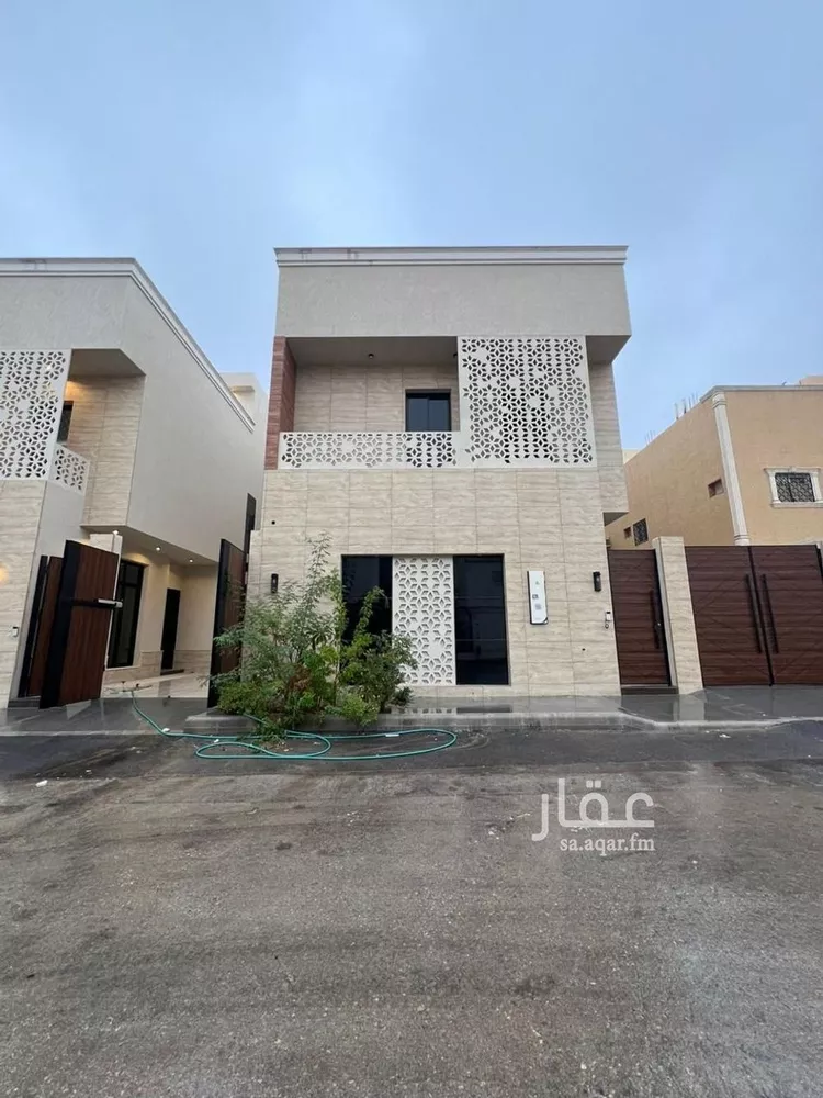 Villa for Sale in Riyadh Al Mahdiyah