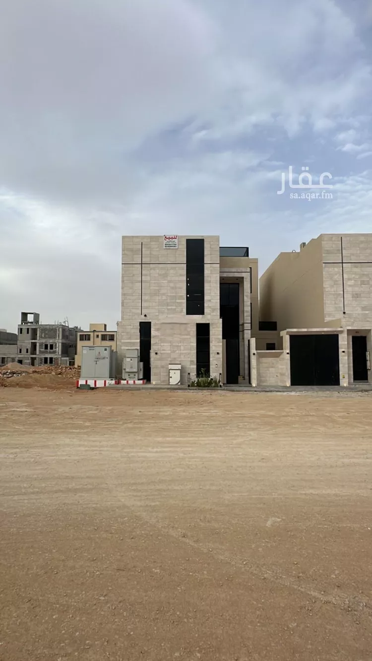 فيلا للبيع في شارع أحمد مفتي المكي الحنفي, حي المهدية, مدينة الرياض, منطقة الرياض