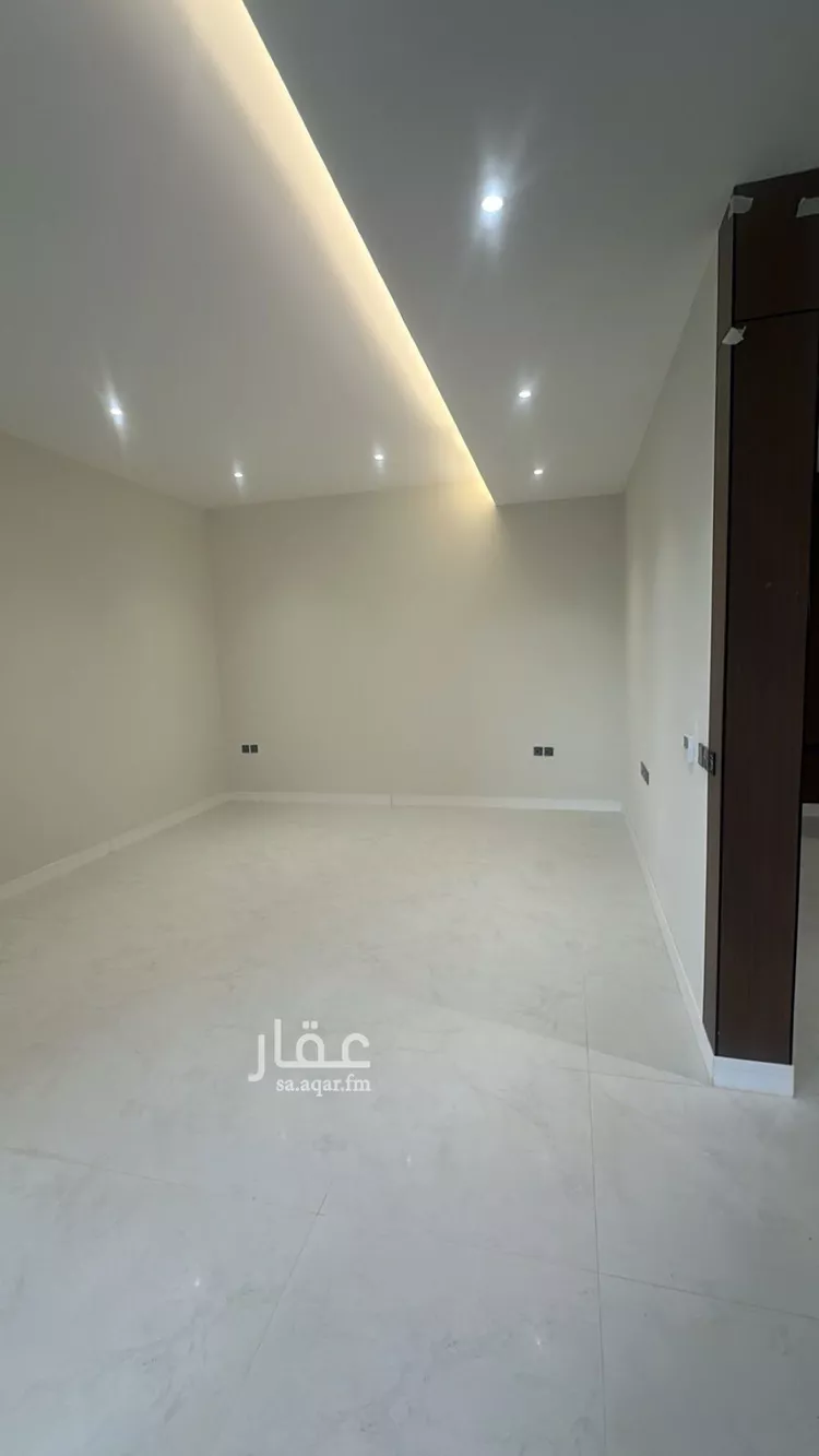 فيلا للبيع في شارع أبي بكر الآجري, حي المهدية, مدينة الرياض, منطقة الرياض صورة 2