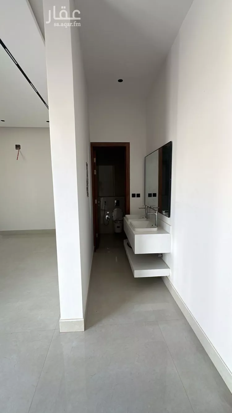 فيلا للبيع في شارع عفيف الدين الثقفي, حي المهدية, مدينة الرياض, منطقة الرياض صورة 4