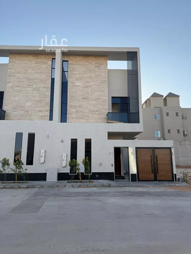 فيلا للبيع في شارع أحمد مفتي المكي الحنفي, حي المهدية, مدينة الرياض, منطقة الرياض صورة 2