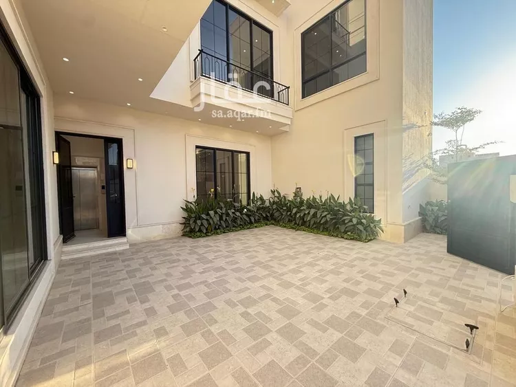 فيلا للبيع في شارع السيل الكبير, حي المهدية, مدينة الرياض, منطقة الرياض صورة 3