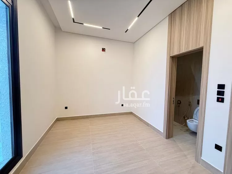 فيلا للبيع في شارع السيل الكبير, حي المهدية, مدينة الرياض, منطقة الرياض صورة 3