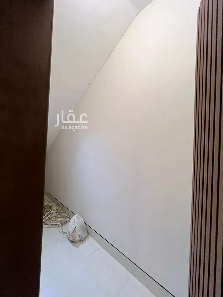 فيلا للبيع في شارع محمد بن أبي بكر القيم, حي المهدية, مدينة الرياض, منطقة الرياض 19