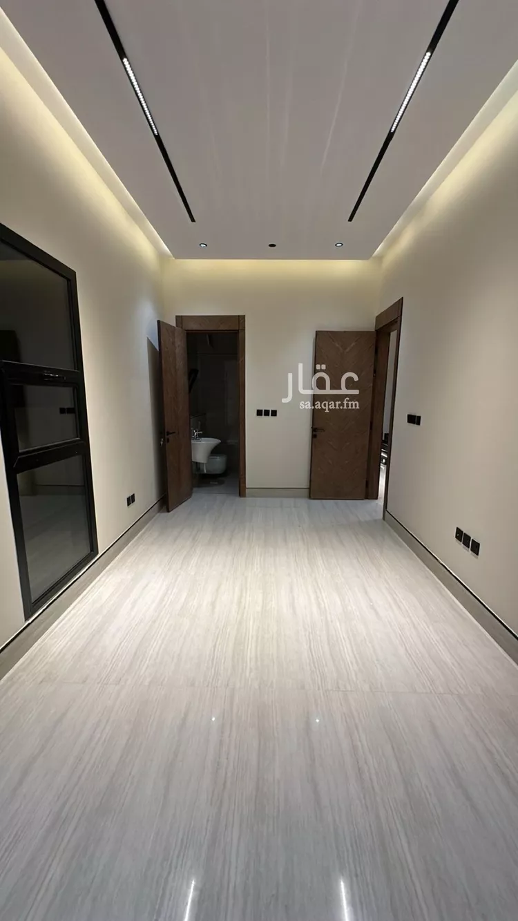 فيلا للبيع في شارع المظفر بن النموذج, حي المهدية, مدينة الرياض, منطقة الرياض 16