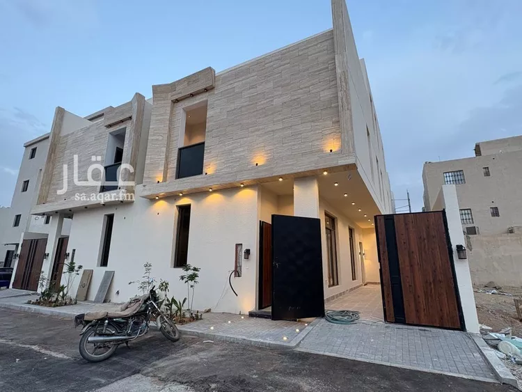 فيلا للبيع في شارع أحمد بن قطرب, حي المهدية, مدينة الرياض, منطقة الرياض صورة 2