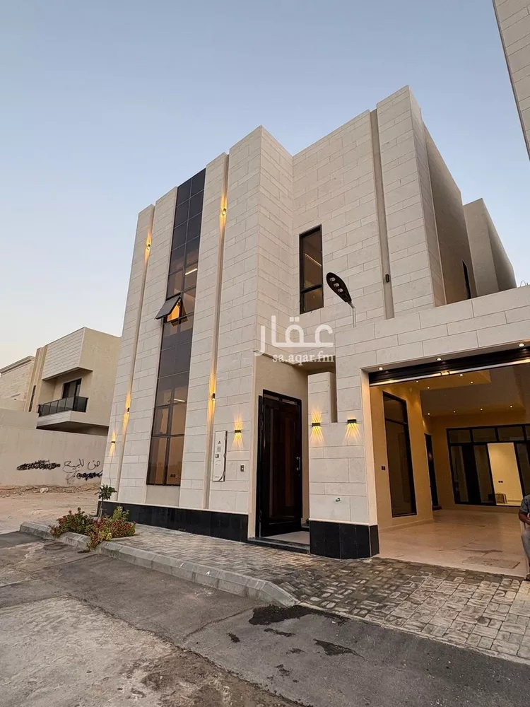 فيلا للبيع في شارع سعيد بن عبدالله باقشير, حي المهدية, مدينة الرياض, منطقة الرياض