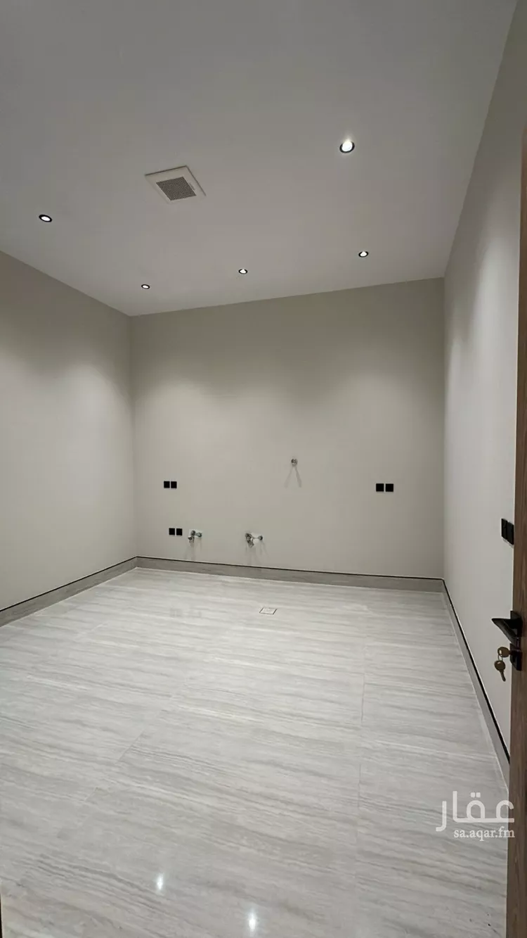 Villa for Sale in Riyadh Al Mahdiyah صورة 2