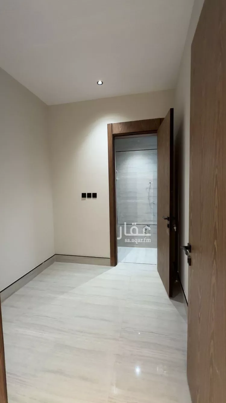 Villa for Sale in Riyadh Al Mahdiyah 17