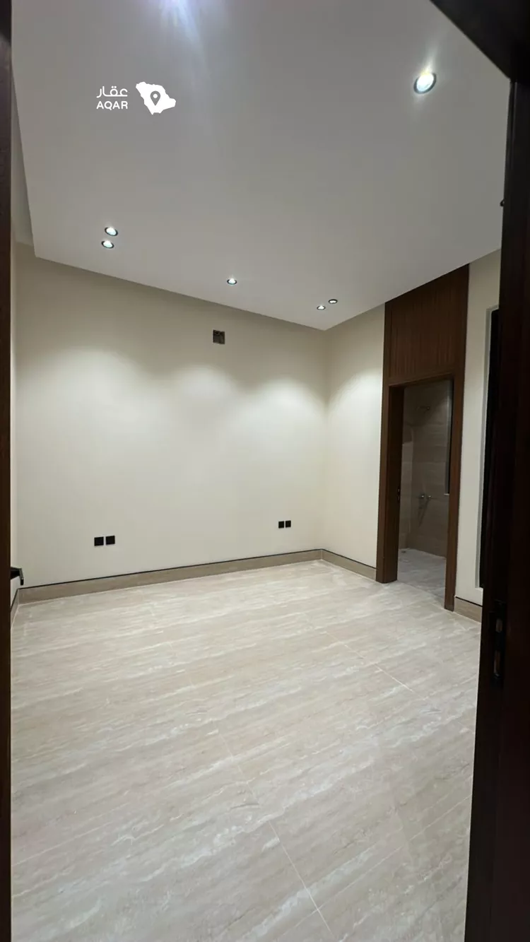 Villa for Sale in Riyadh Al Mahdiyah 12