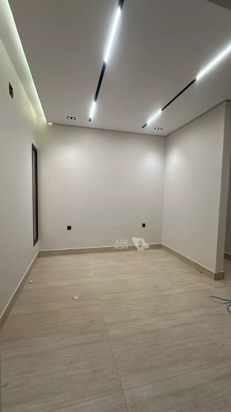 فيلا للبيع في شارع السيل الكبير, حي المهدية, مدينة الرياض, منطقة الرياض 8