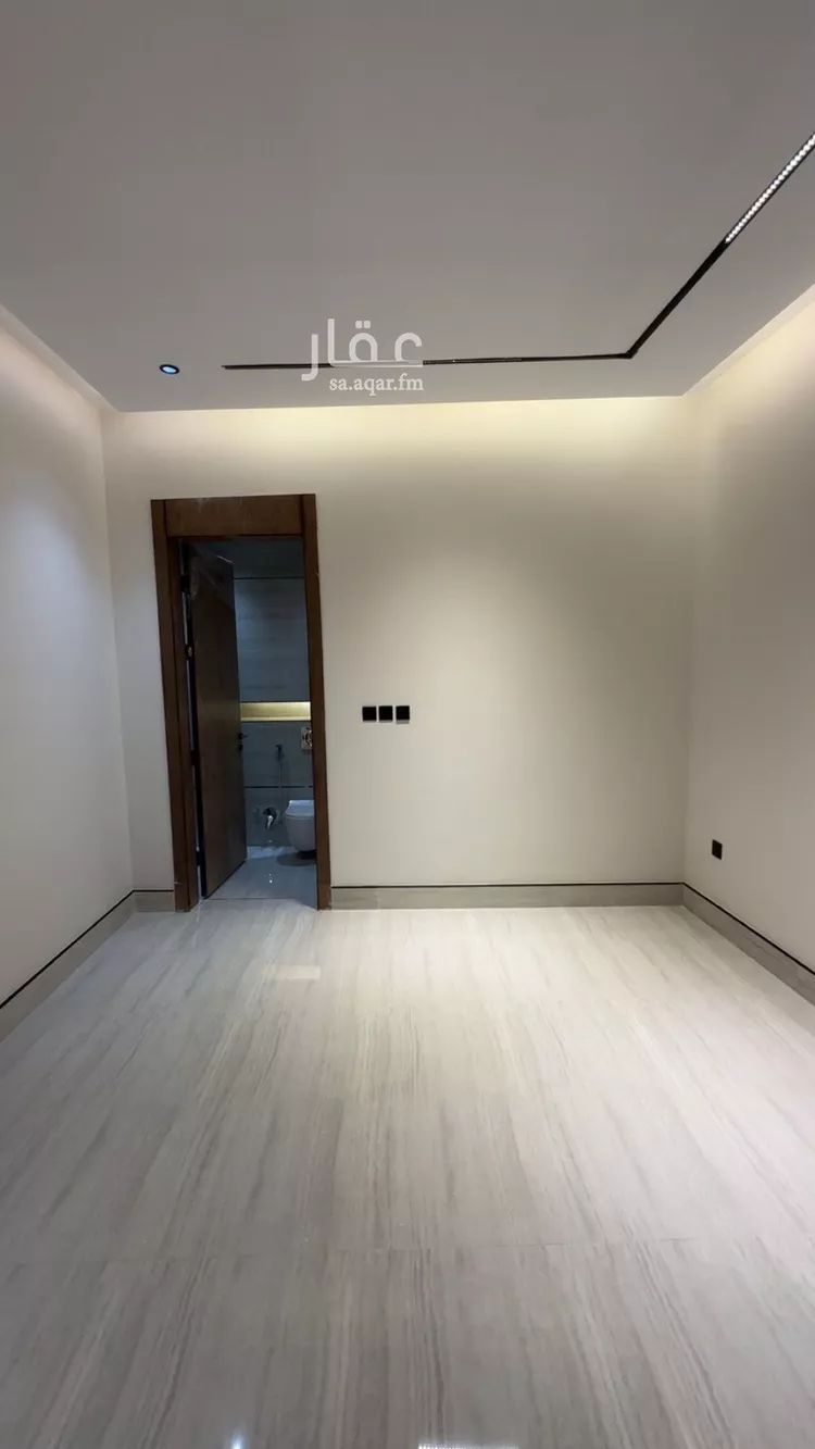 فيلا للبيع في شارع إسماعيل بن أبي الغنائم, حي المهدية, مدينة الرياض, منطقة الرياض 11